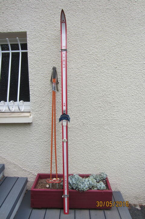 paire de skis  50 Fleurance (32)
