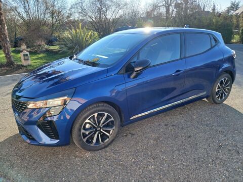 Renault Clio V Clio E-Tech full hybrid 145 GSR2 Techno 2025 occasion Savign&eacute;-l'&Eacute;v&ecirc;que 72460