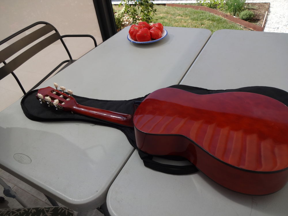 BELLE GUITARE TEL / 0627473514 Instruments de musique