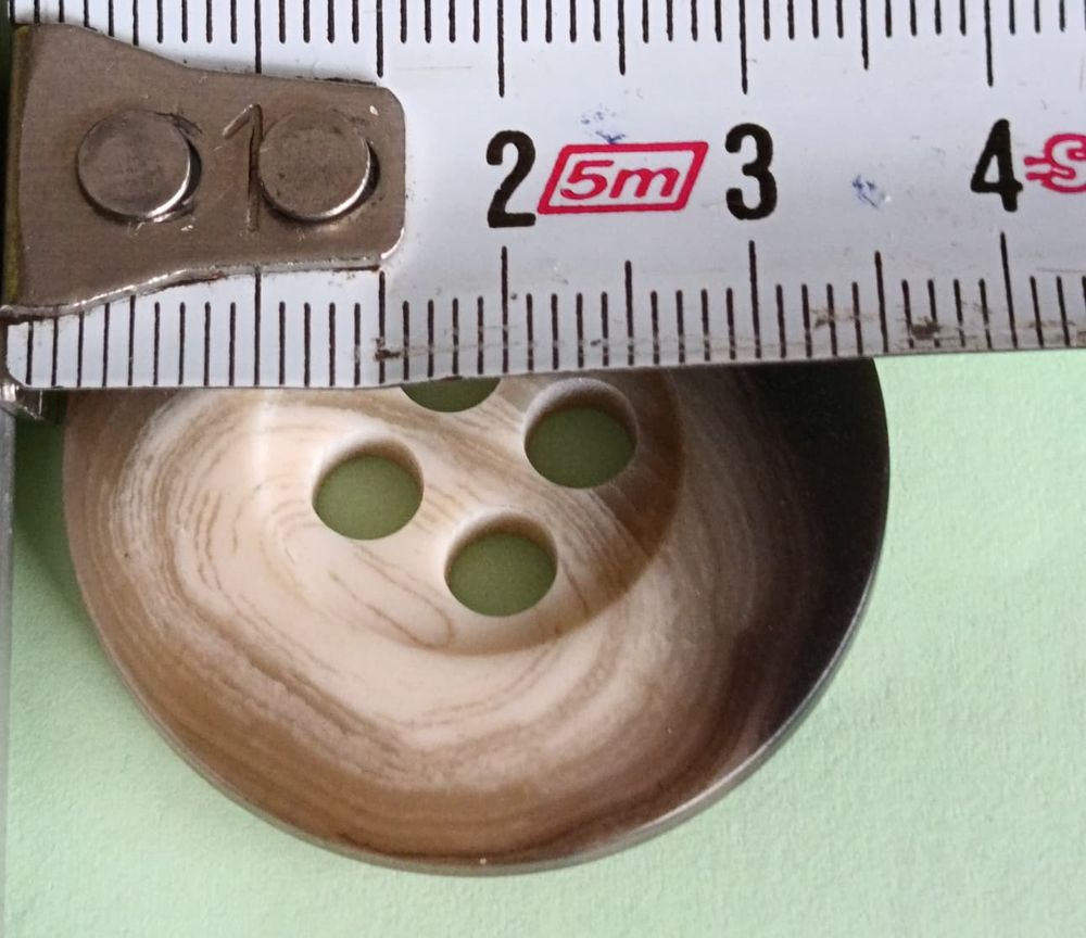 Super Lot de 22 Boutons Vintage de Cr&eacute;ateur ? Formes Atypiqu Décoration