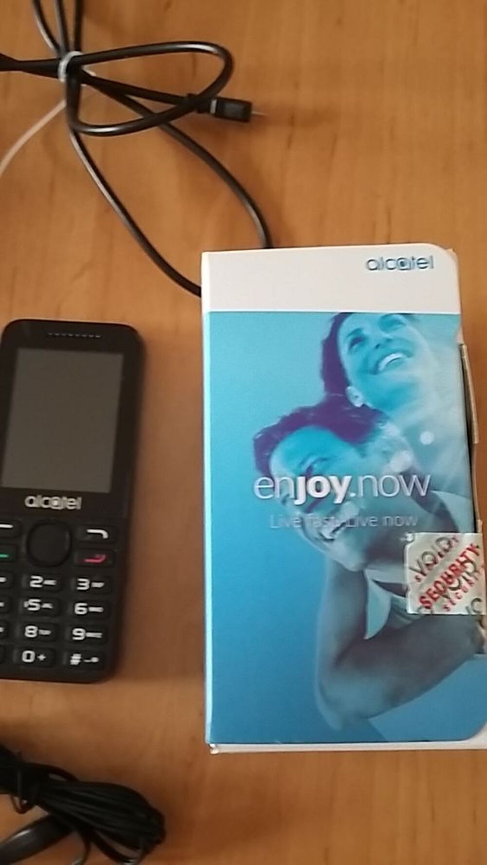 t&eacute;l&eacute;phone portable Alcatel Téléphones et tablettes