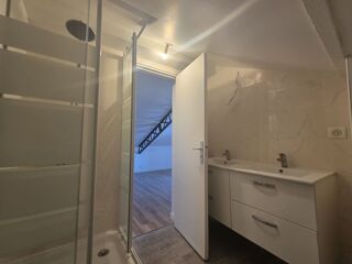  Appartement à louer 3 pièces 40 m²