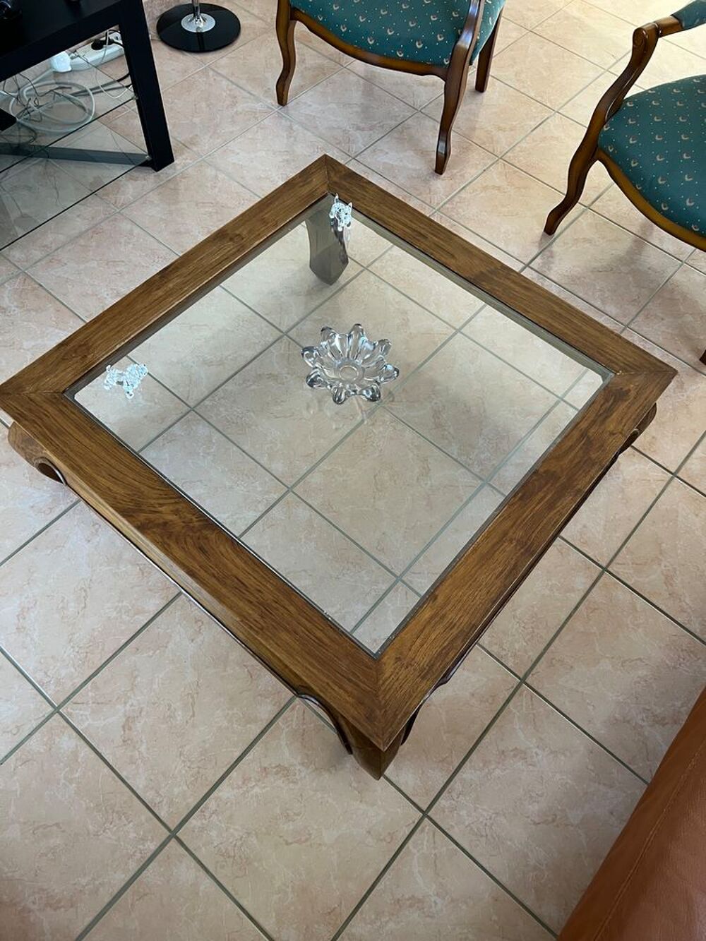 Table basse vitr&eacute;e Meubles