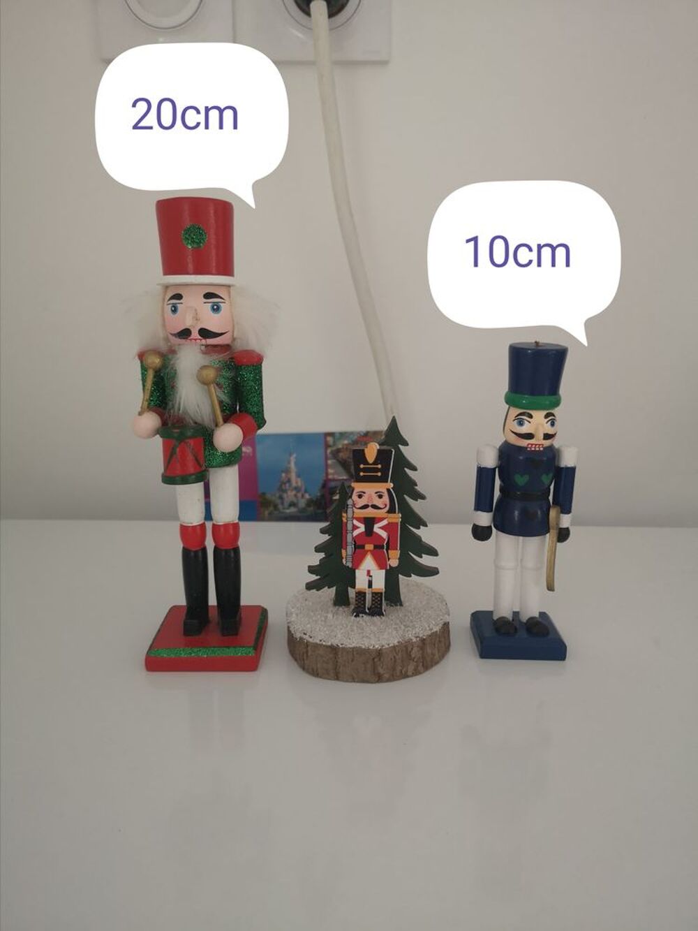 Lot de 9 Casse Noisettes Neufs. Décoration