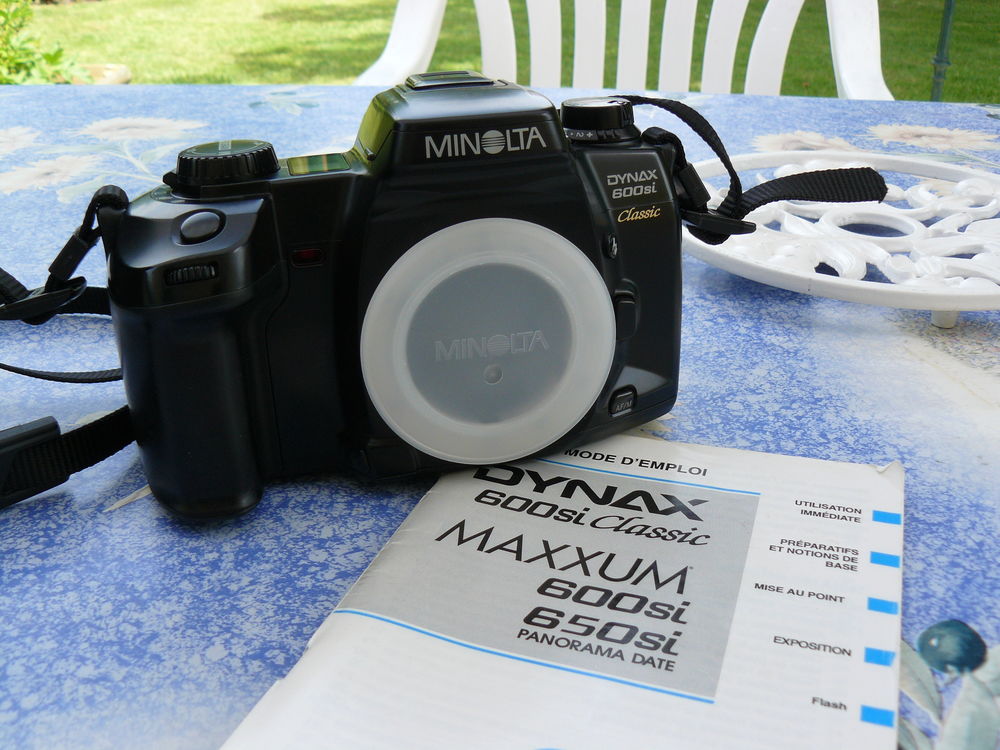 Appareil photo argentique MINOLTA 600 SI
Photos/Video/TV