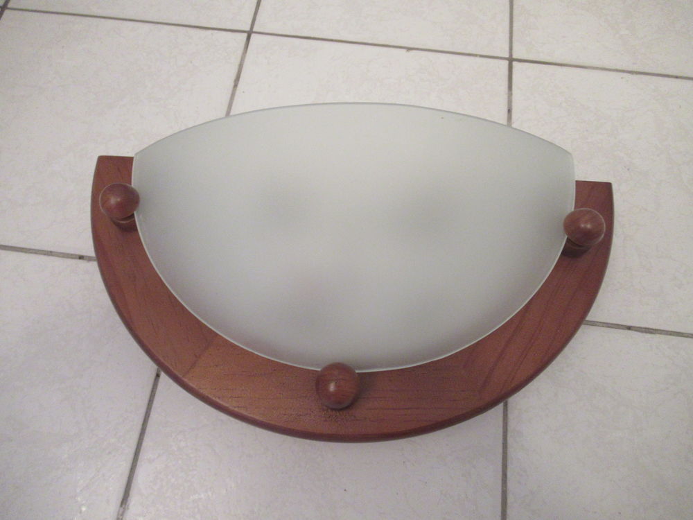 Applique murale en bois - Verre tremp&eacute; Meubles