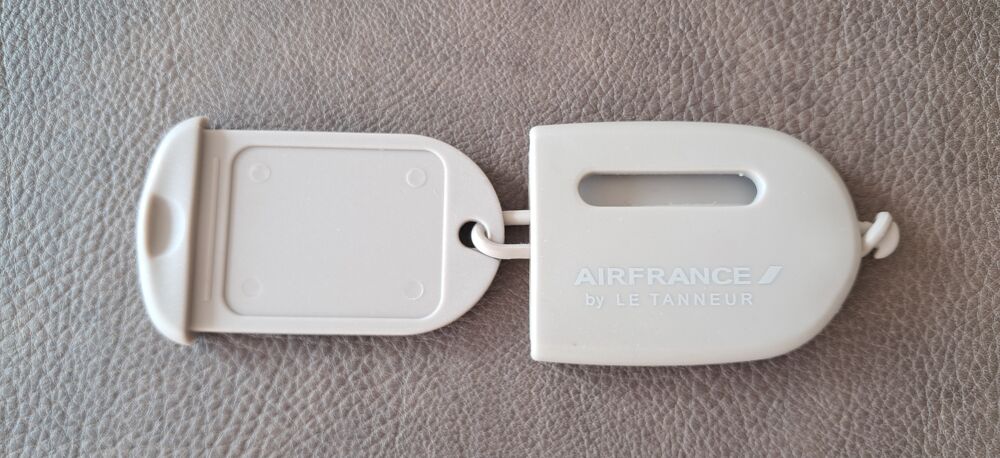 porte &eacute;tiquette valise de voyage air france by le tanneur Maroquinerie