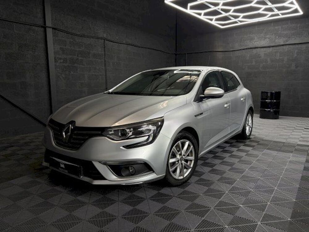 Megane IV M&eacute;gane IV Berline dCi 110 Energy Intens 2016 occasion 33520 Bruges