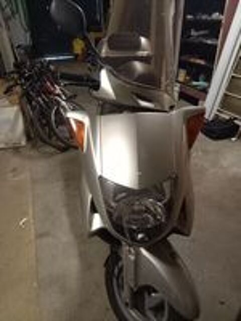HONDA 2000 occasion 94500 Champigny-sur-Marne
