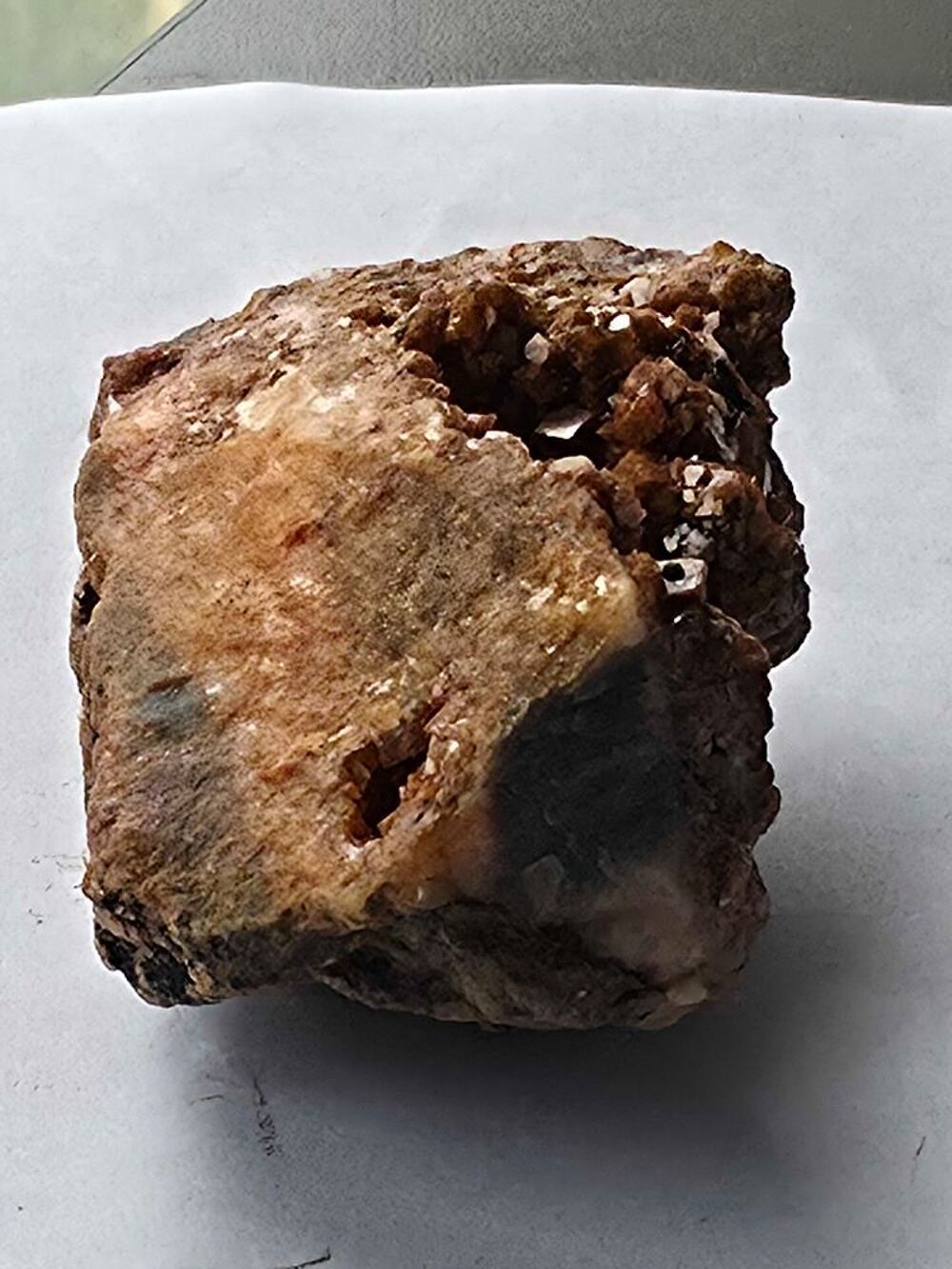 Min&eacute;ral Rare : C&eacute;rusite Scintillante du Katanga(RDC)-84g 