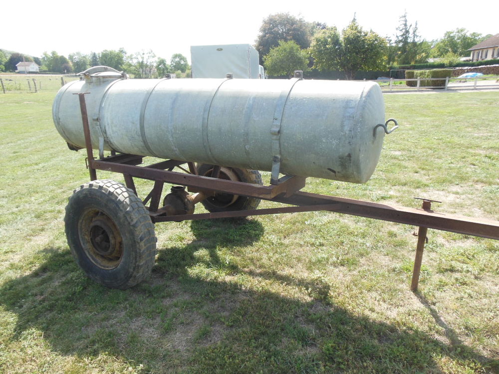 Cuve citerne tonne &agrave; eau sur remorque Bricolage