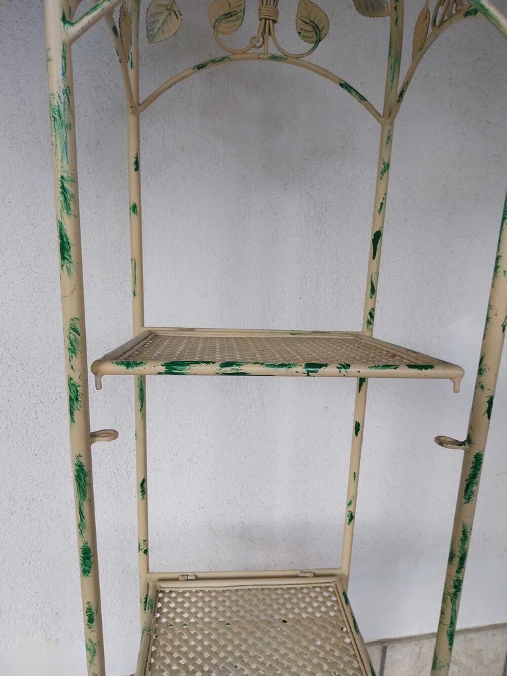 Etagere en fer forg&eacute; Meubles