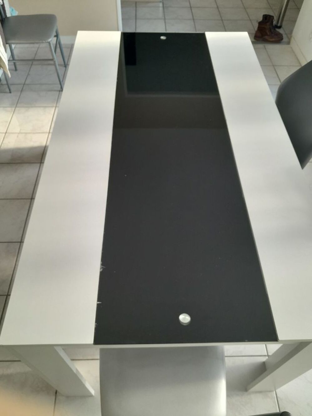 Table contemporaine Meubles