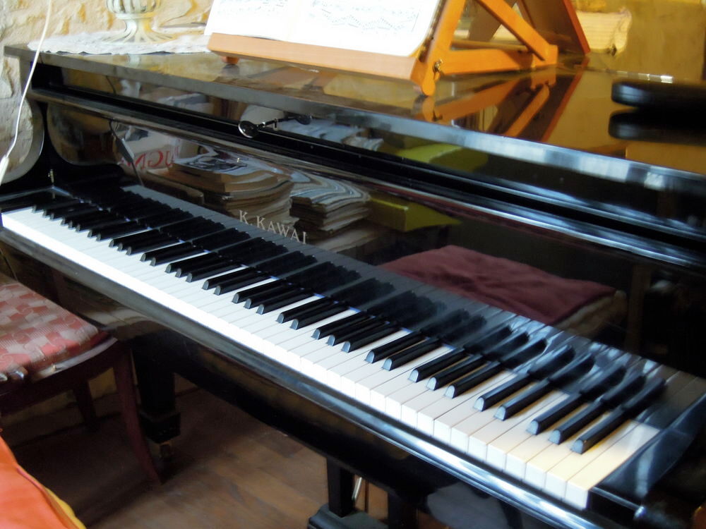 piano &agrave; queue KAWAI KG3 n&deg;463449. Instruments de musique