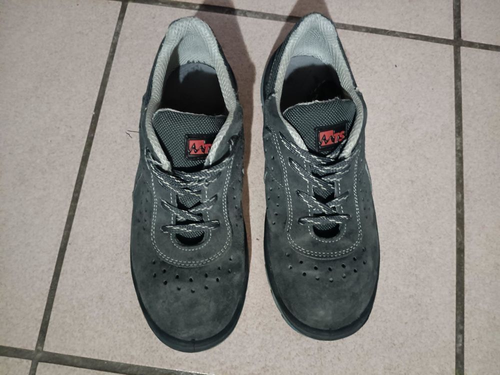 Chaussures de s&eacute;curit&eacute; Chaussures