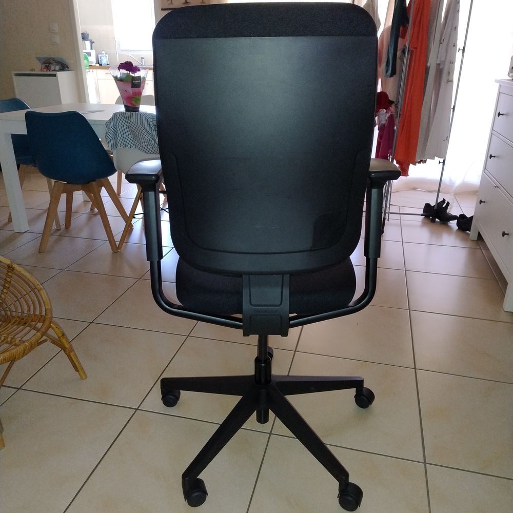 Chaise de bureau ergonomique haut de gamme Meubles