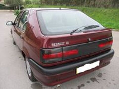 R19 19 1.8 RT 1994 occasion 06600 Antibes