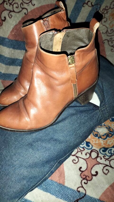 Boots zippe cuir Minelli pointure 39 trs bon tat 22 Cachan (94)