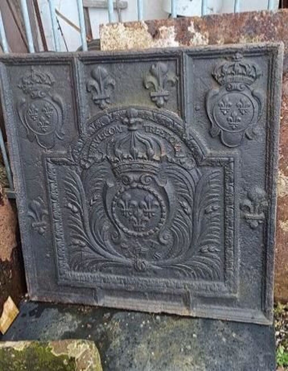 Diverses plaques de chemin&eacute;es Décoration