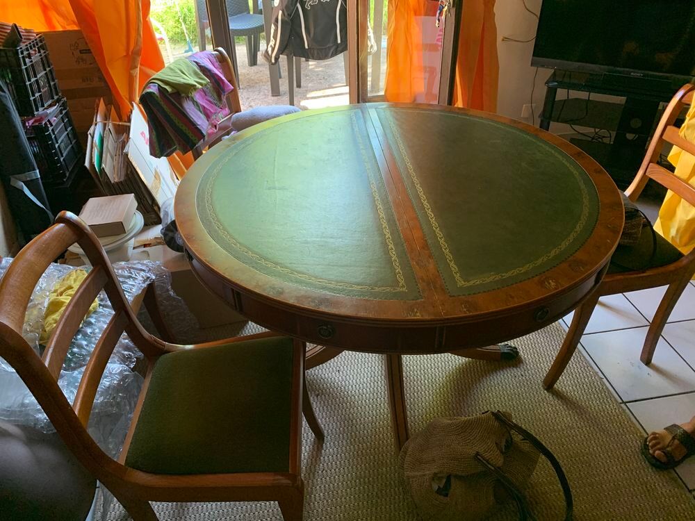 Table noyer 4 chaise et rallonge cuir bois Meubles