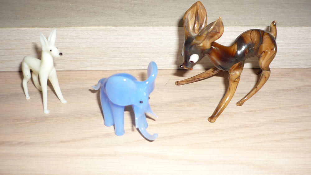 3 Figurines + Cadeaux 