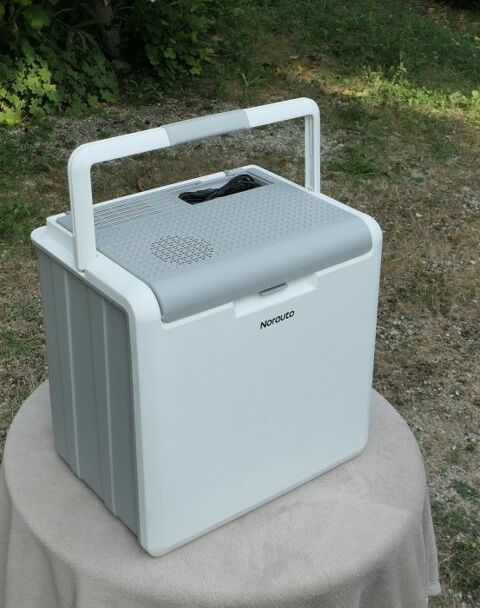 Glaci�re NORAUTO 30L rigide thermo�lectrique, blanc/gris 60 Saint-Philippe-du-Seignal (33)