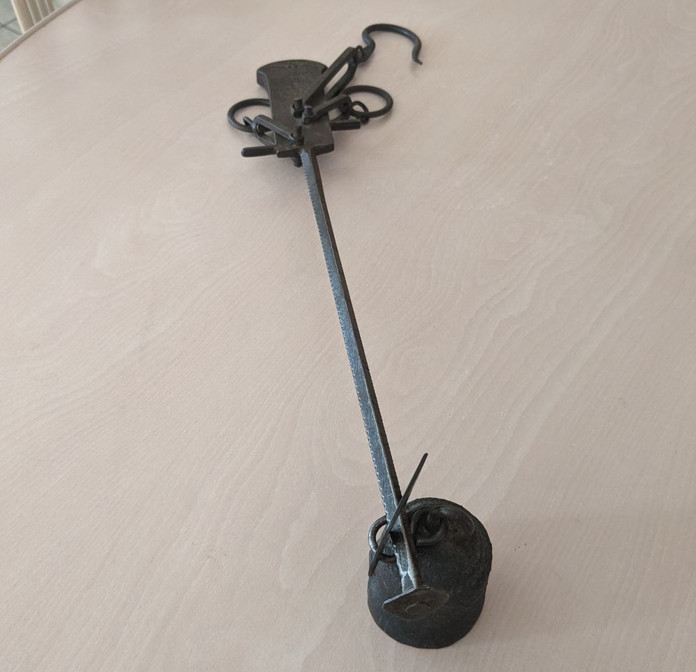 Petite balance romaine Décoration