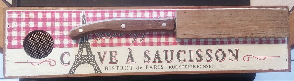 Cave &agrave; saucisson vintage Cuisine
