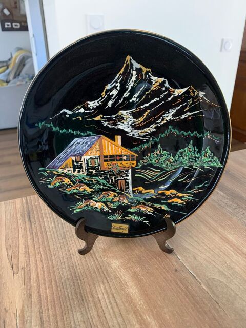 Assiette d�corative + support     Saint F�rr�ol 6 Saleilles (66)