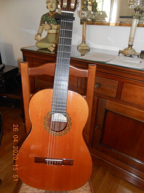guitare classique 4/4 ESTEVE quasi neuve 300 Nice (06)
