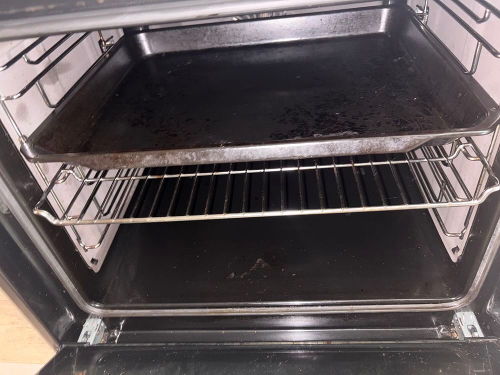 Four &agrave; chaleur tournante/grill parfait &eacute;tat Electroménager