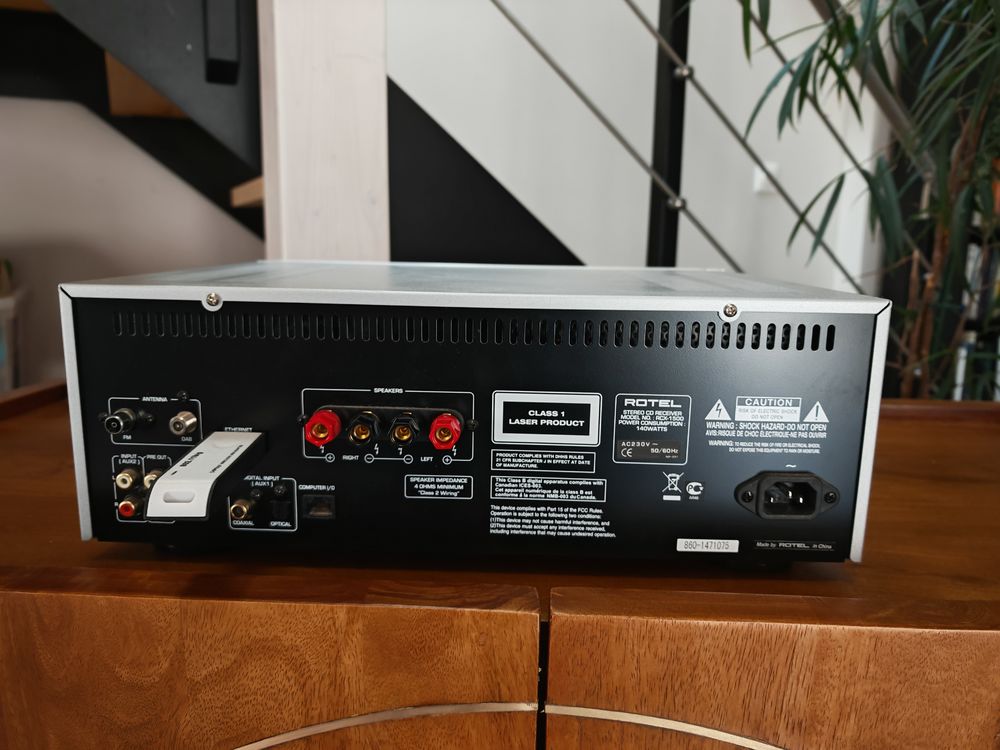 Ensemble hifi ampli Rotel+ 2 enceintes B &amp; W Audio et hifi