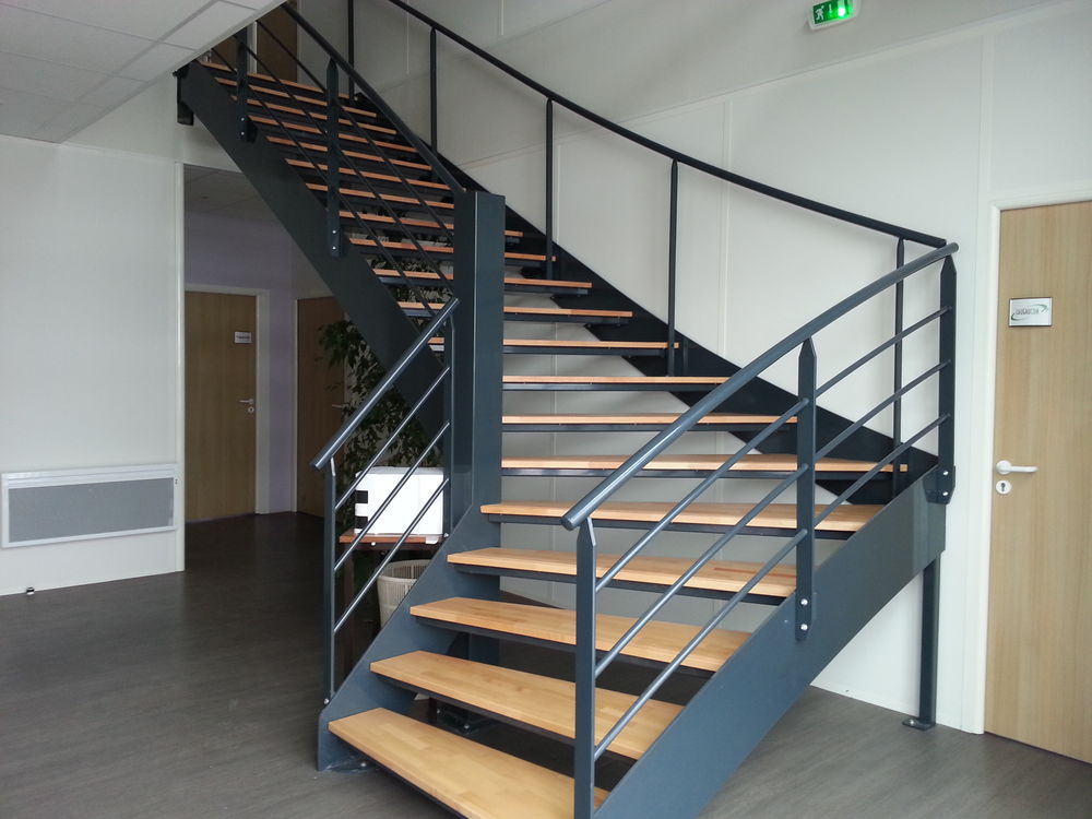 Location Autre Bureau Individuel avec mobilier Annecy