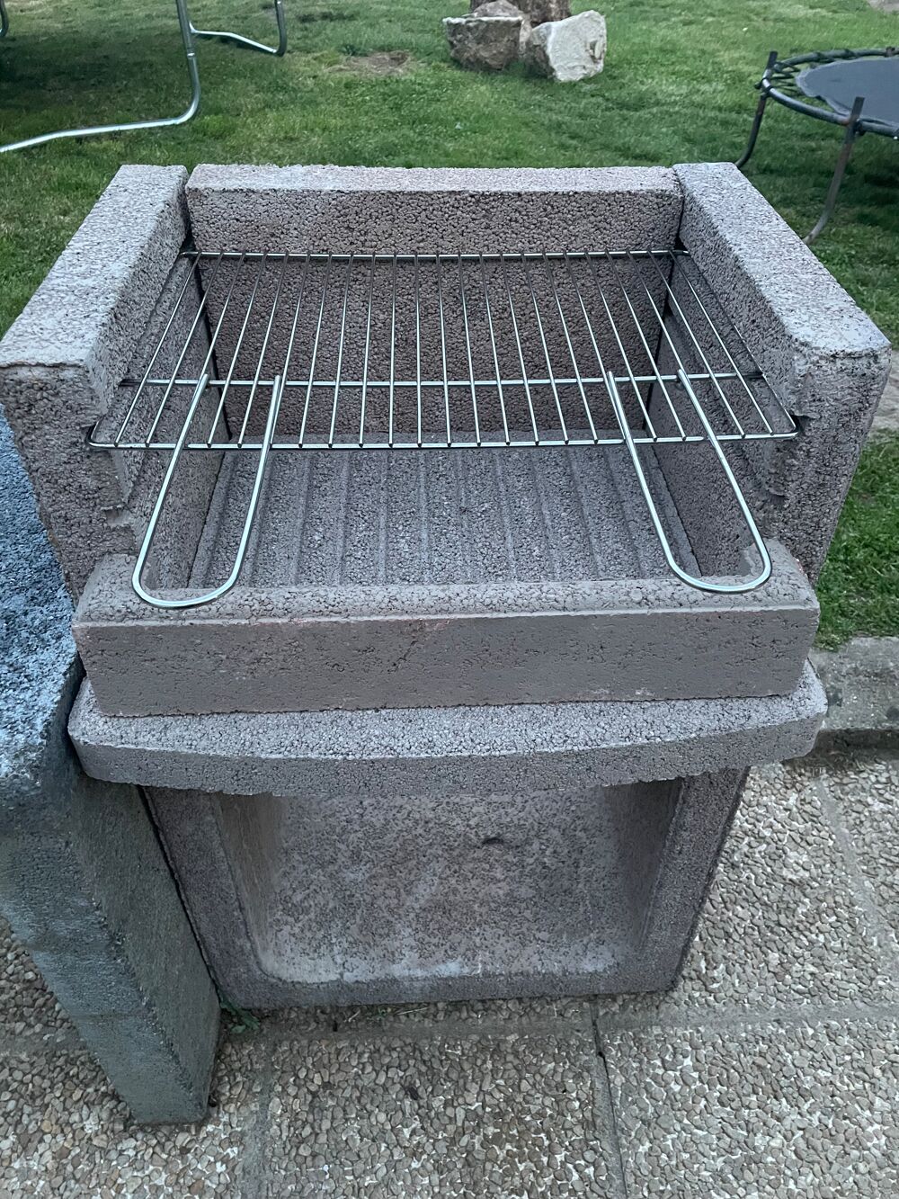 Barbecue en pierre Jardin