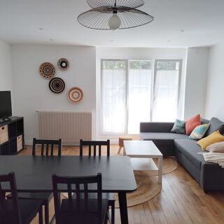  Appartement à louer 3 pièces 73 m²