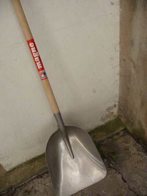 Pelle  Grain 38 Saint-Quentin-sur-Nohain (58)