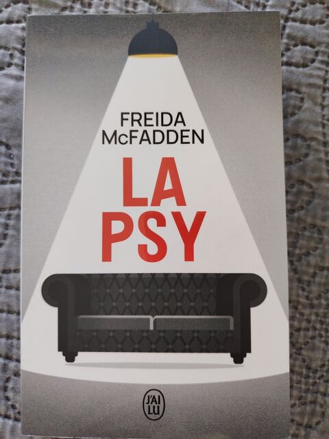 Livre La Psy Freida McFadden Marseille (13)