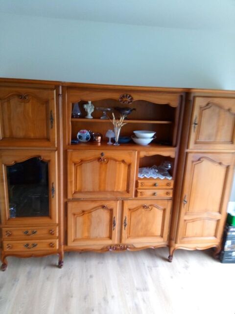 grand meuble avec un bar bonne qualit�s 150 Avranches (50)