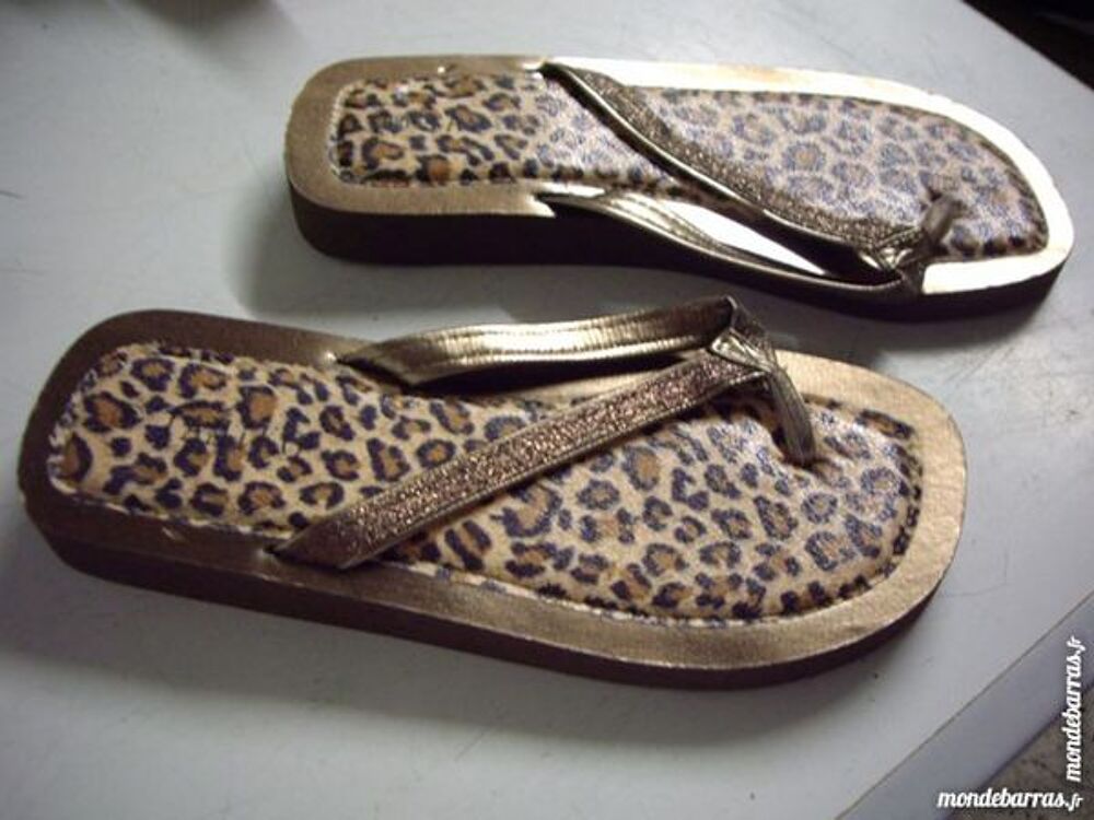 Paires de Tongs pointure 39-neuves Chaussures