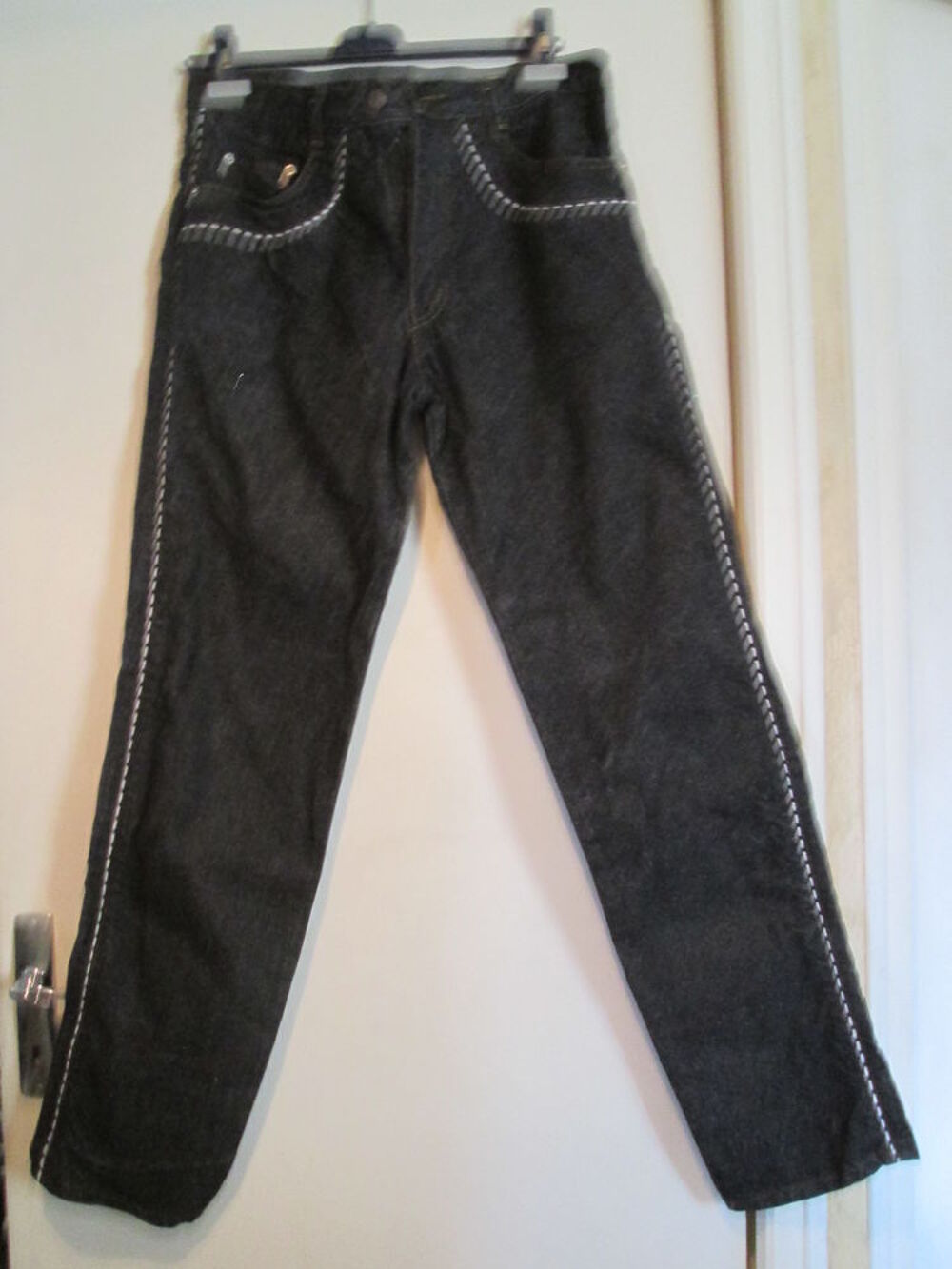 Jean femme "Vintage "noir chin&eacute; ,T 42 ,"two wings"original j Vêtements