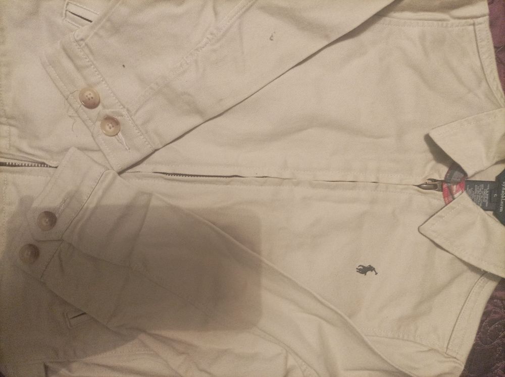 V&ecirc;tements gar&ccedil;ons 4 &agrave; 16 ans 
Levi's, Armani, Ralph Vêtements