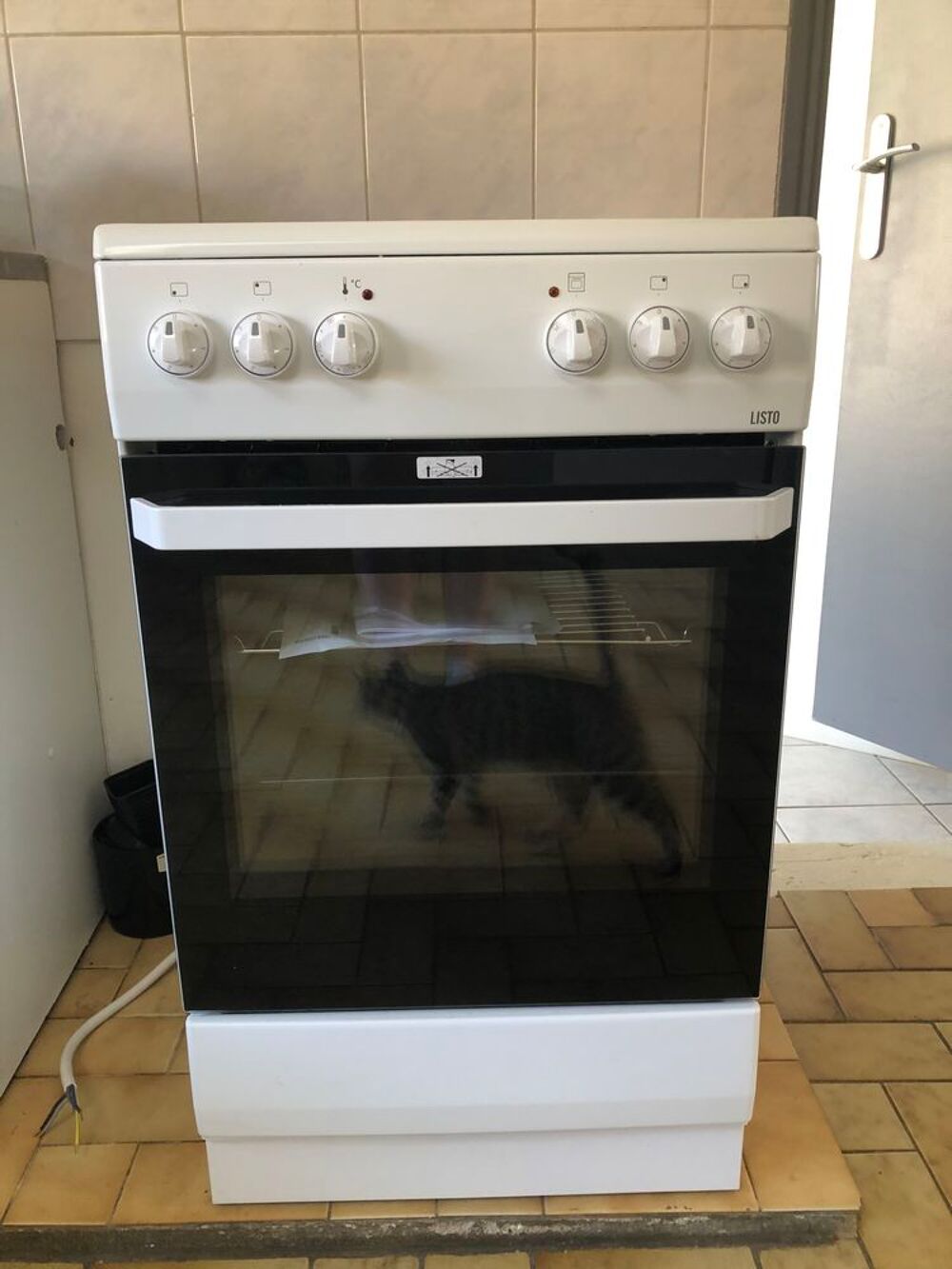 Cuisini&egrave;re vitroc&eacute;ramique Listo Electromnager