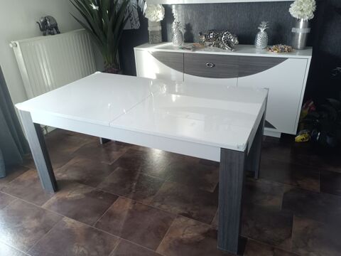 Table de salle � manger 150 Golbey (88)
