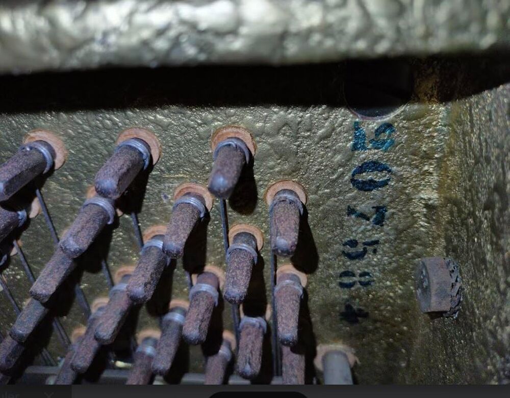 Piano Pleyel droit Instruments de musique