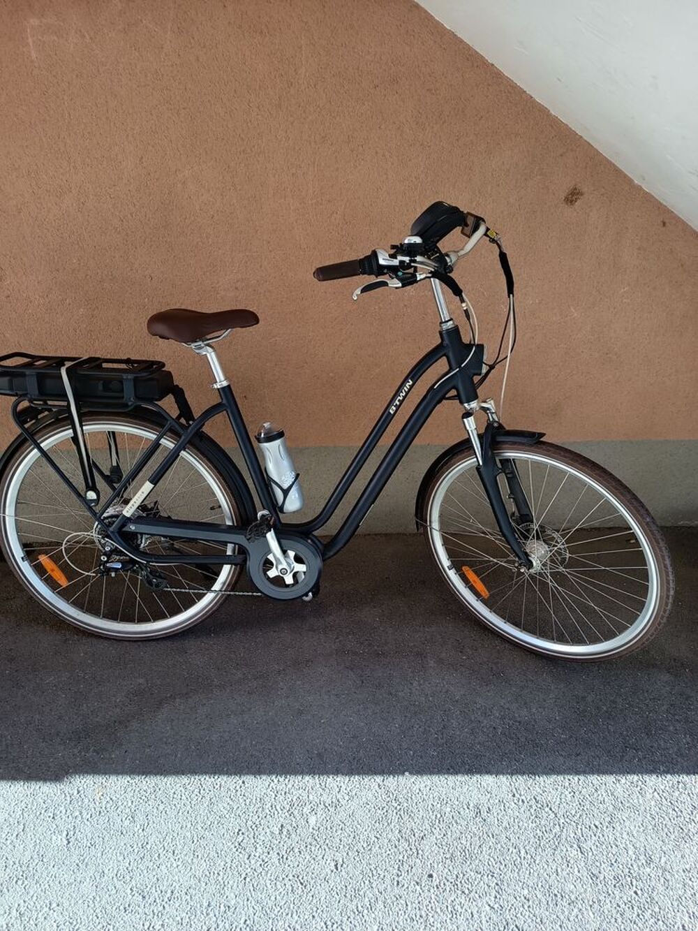 v&eacute;lo &eacute;l&eacute;ctrique mixte B'twin elops 900e tout &eacute;quip&eacute; en tb&eacute; Vélos