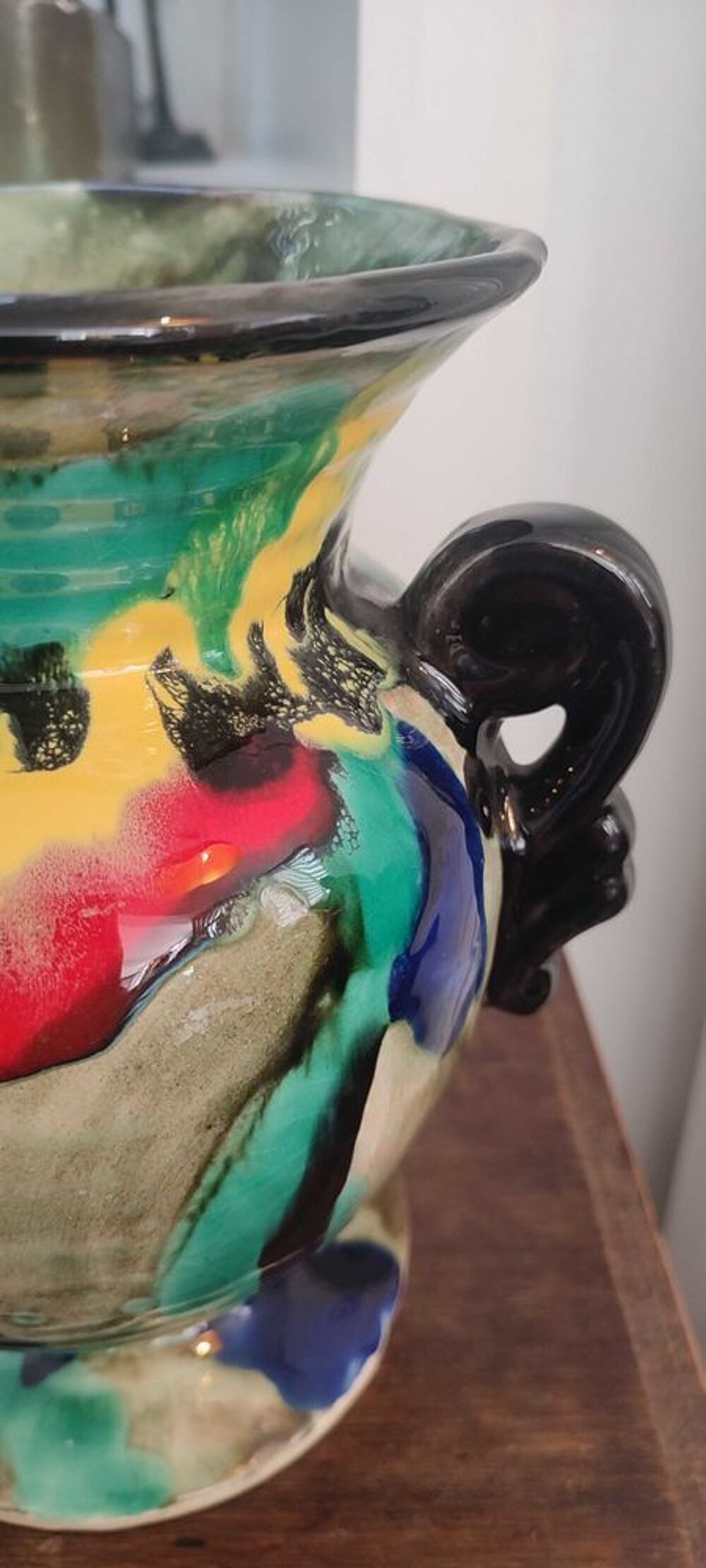 Vase Art D&eacute;co en c&eacute;ramique &agrave; gla&ccedil;ures flamm&eacute;es 