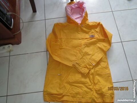 impermable doubl rose  l'intrieur bon tat 5 Louvern (53)