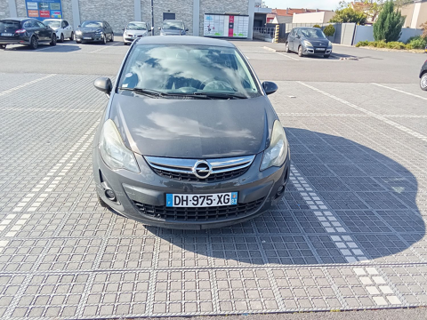 Opel Corsa 1.4 - 100 ch Twinport Graphite 2014 occasion Amn&eacute;ville 57360