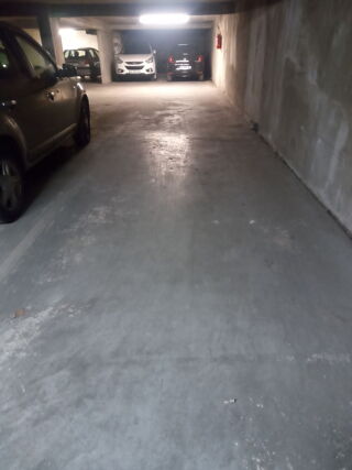  Parking / Garage à louer 8 m²