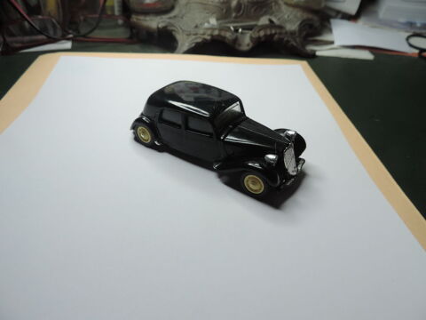 SOLIDO  -  CITROEN  15  SIX -  Echelle :  1/43 ème. 12 Albi (81)